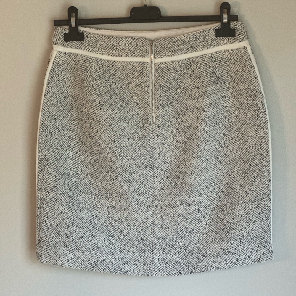 White House Black Market Skirt Size 2 Tweed Black White Woven Mini Skirt Work - Picture 3 of 7